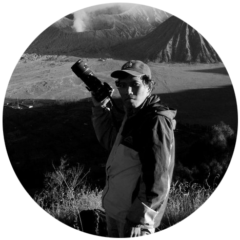 Widiarso, documentary photographer in Bromo, Indonesia - Founder of CineStock Studio